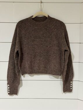 NEW mi ami for Francesca’s Cozy Brown Crewneck Sweater with Button Cuffs Size S